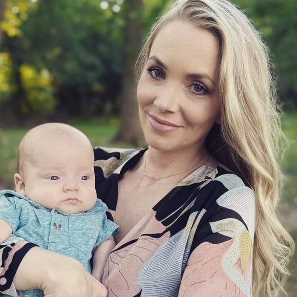 ❤️ CHEERS 🥂 TO GOING LIVE ❤️ - Picture 8 of 14